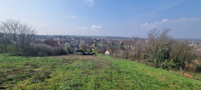 Eladó telek, Pécelen 51 M Ft / költözzbe.hu