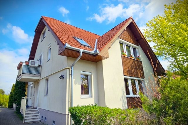 Eladó téglalakás, Győrött 84.9 M Ft, 4 szobás