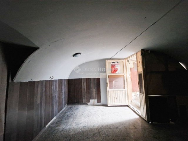 Eladó téglalakás, Budapesten, VII. kerületben 17.9 M Ft