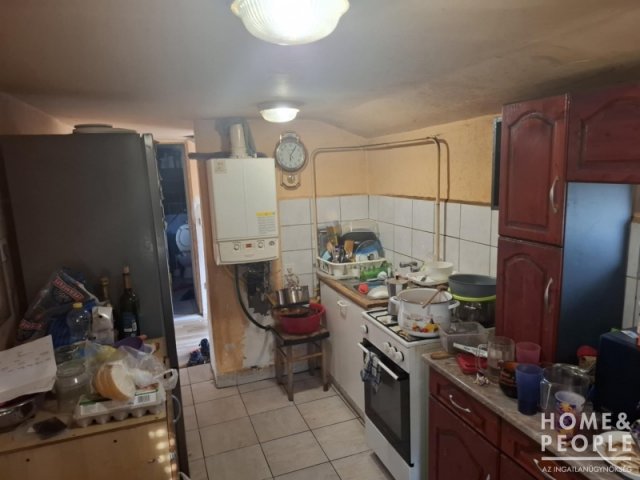 Eladó családi ház, Kübekházán 16 M Ft, 3 szobás