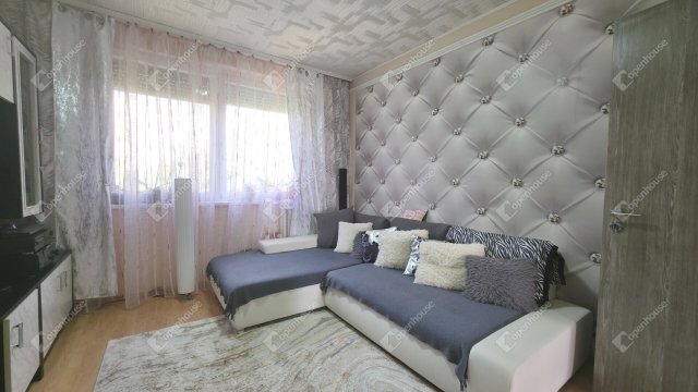 Eladó panellakás, Miskolcon 28.9 M Ft, 2 szobás