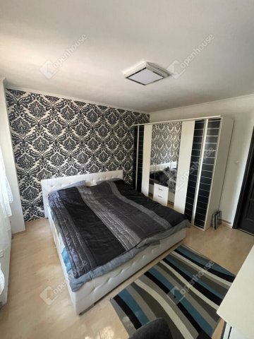 Eladó téglalakás, Székesfehérvárott 92 M Ft, 4 szobás