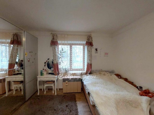 Eladó családi ház, Ráckeresztúron 44.9 M Ft, 3+1 szobás