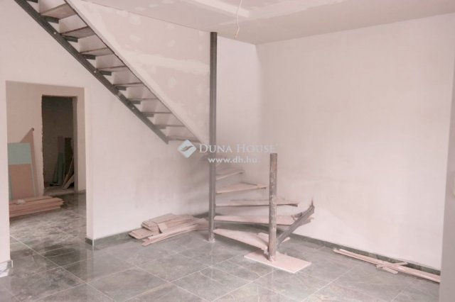 Eladó családi ház, Budapesten, XX. kerületben 52.9 M Ft