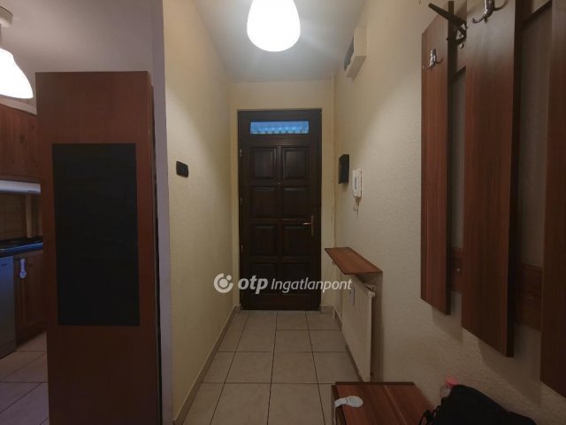 Eladó téglalakás, Budapesten, VIII. kerületben 84.9 M Ft
