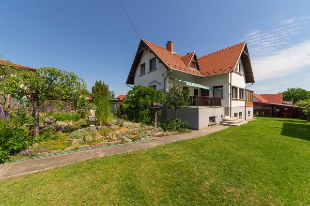 Eladó családi ház, Őrbottyánban 119.99 M Ft, 5 szobás