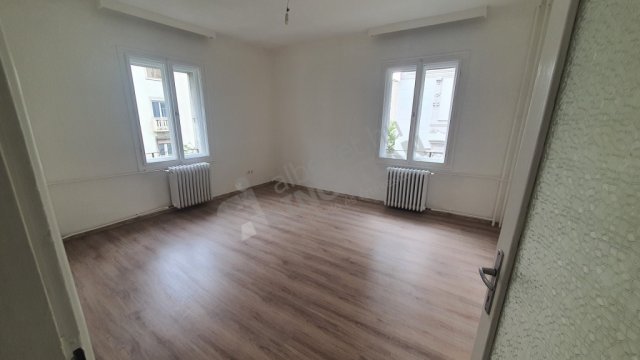 Kiadó téglalakás, albérlet, Budapesten, V. kerületben, 2 szobás