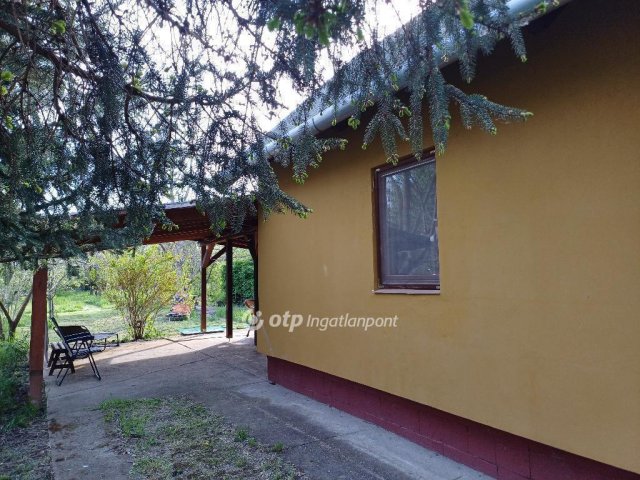 Eladó nyaraló, Csépán 17.9 M Ft, 1+1 szobás