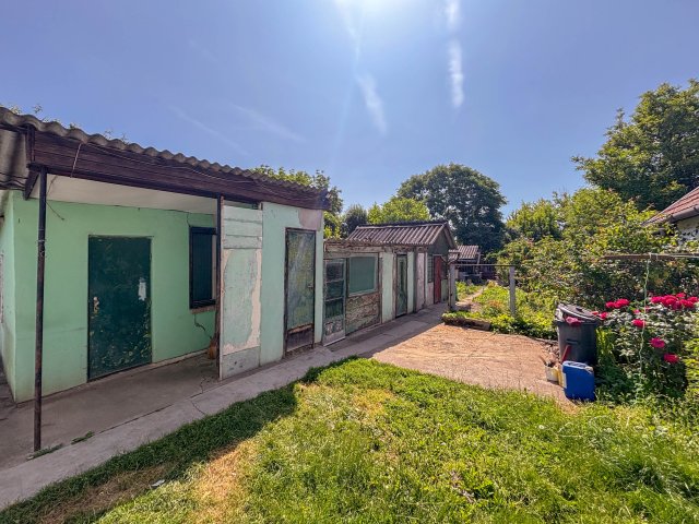 Eladó családi ház, Bicskén 40.8 M Ft, 2 szobás