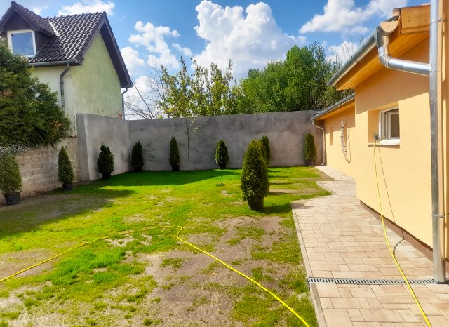 Eladó családi ház, Budapesten, XVIII. kerületben 74.9 M Ft