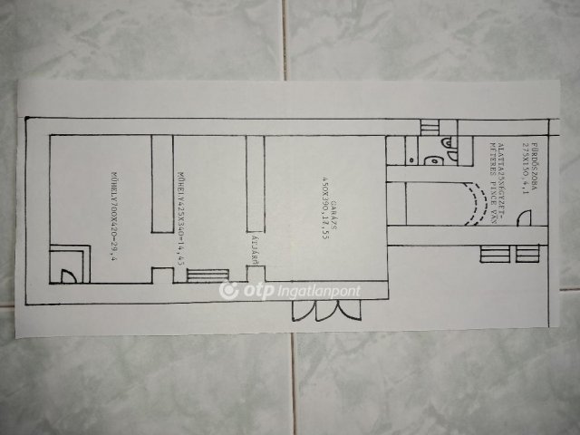 Eladó családi ház, Taron 30 M Ft, 2 szobás