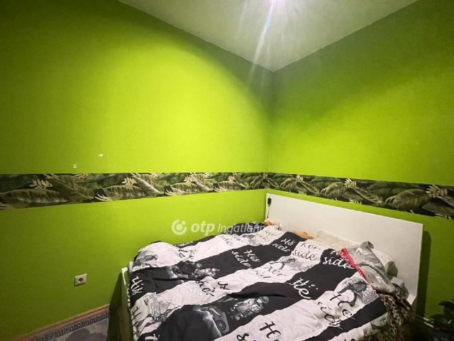 Eladó téglalakás, Budapesten, VI. kerületben 49.9 M Ft