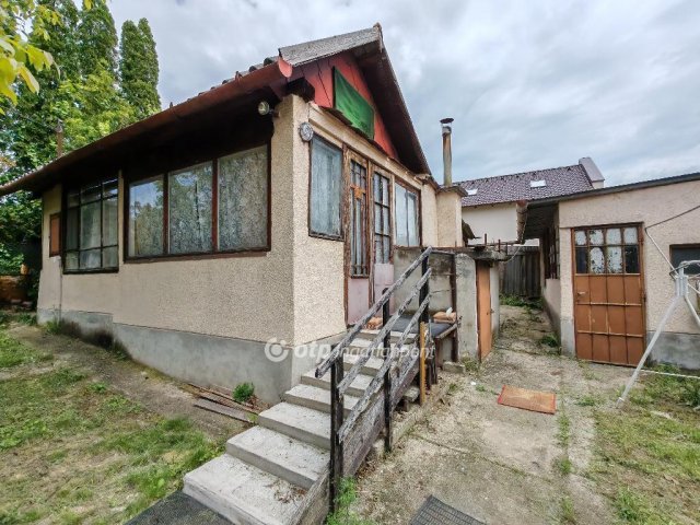 Eladó nyaraló, Zsámbékon 14.5 M Ft, 1 szobás
