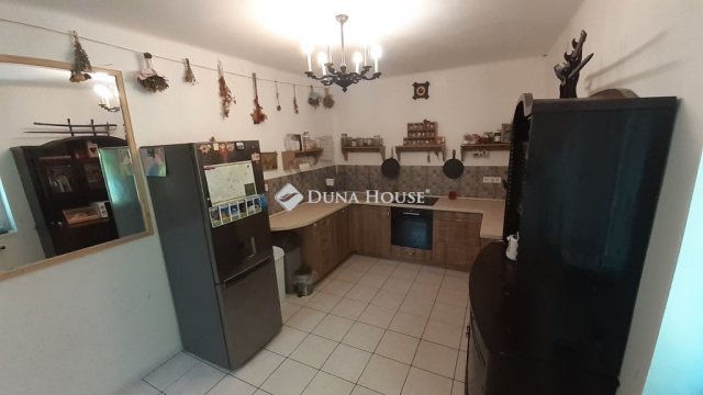 Eladó családi ház, Bodajkon 60 M Ft, 3 szobás