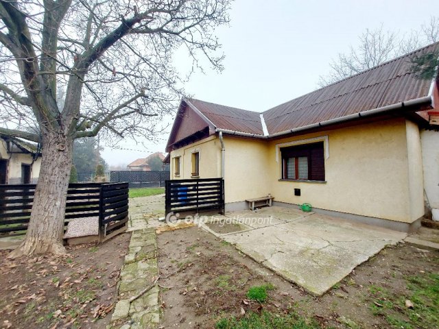 Eladó családi ház, Felsőzsolcán 19.9 M Ft, 2+1 szobás