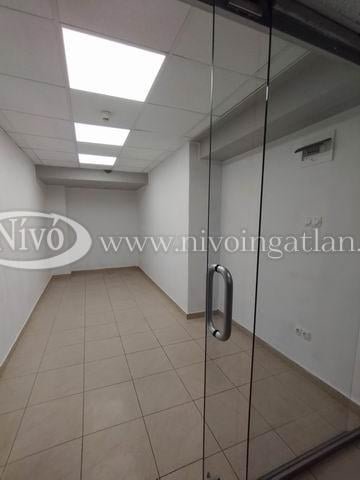 Eladó üzlethelyiség, Veszprémben 14.9 M Ft, 1 szobás