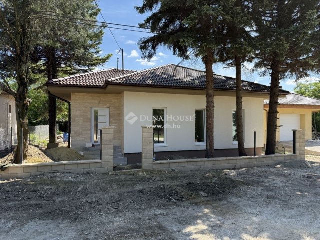 Eladó családi ház, Érden 94.9 M Ft, 4 szobás
