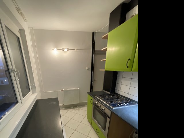 Kiadó panellakás, albérlet, Székesfehérvárott 140 E Ft / hó
