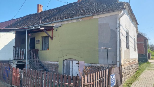 Eladó téglalakás, Oroszlón 8.5 M Ft, 4 szobás