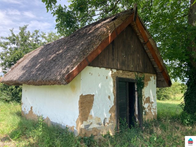 Eladó családi ház, Balatonújlakon 8.99 M Ft, 2 szobás