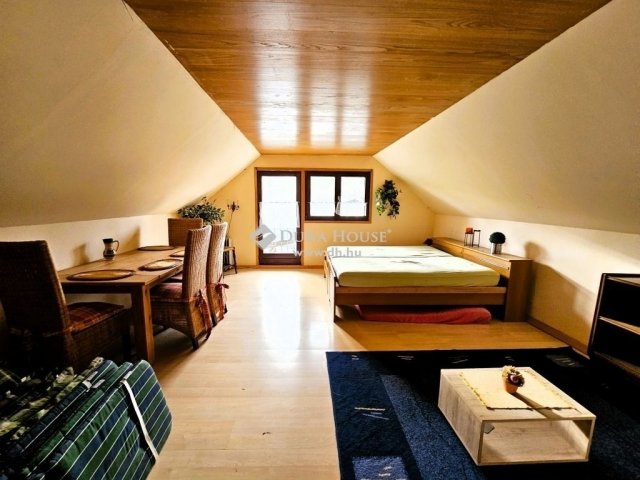 Eladó családi ház, Erdősmárokok 86.86 M Ft, 6 szobás