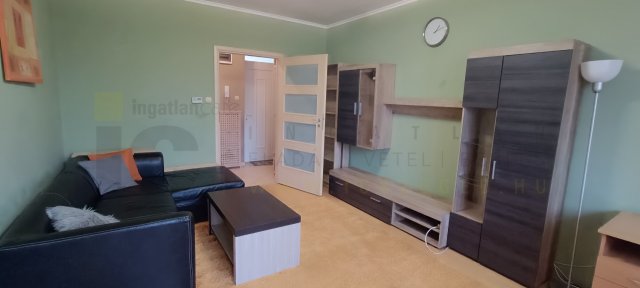 Kiadó téglalakás, albérlet, Szegeden 155 E Ft / hó, 2 szobás