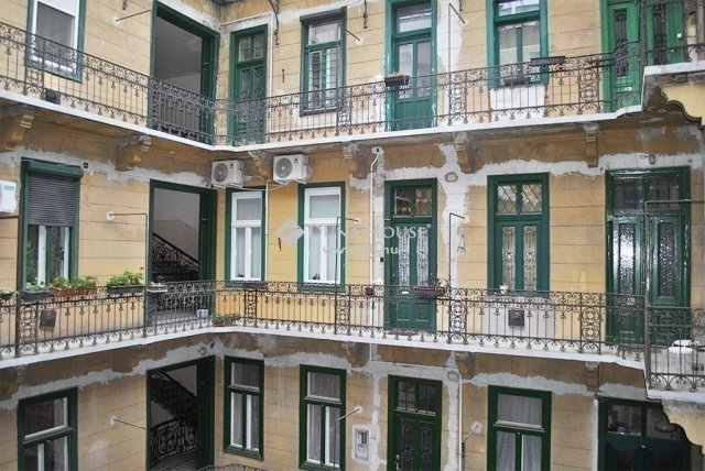 Eladó téglalakás, Budapesten, IX. kerületben 64.5 M Ft, 2 szobás