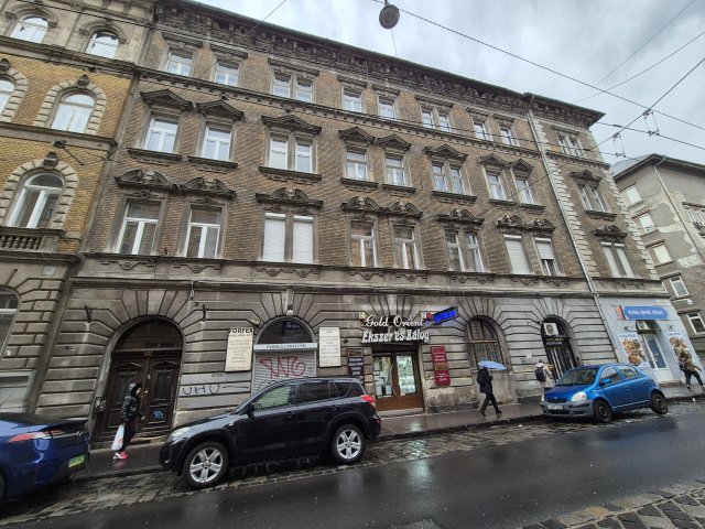 Eladó téglalakás, VII. kerületben, Bethlen Gábor utcában
