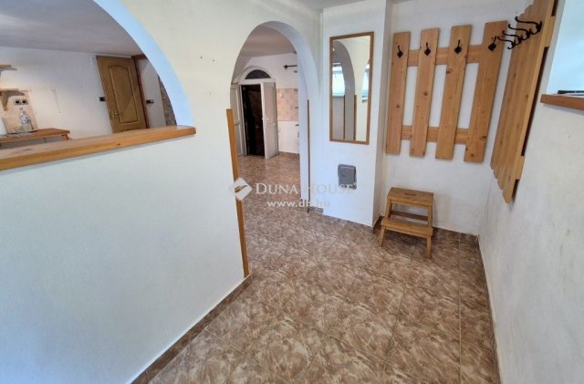 Eladó családi ház, Mogyorósbányán 34.99 M Ft, 2 szobás