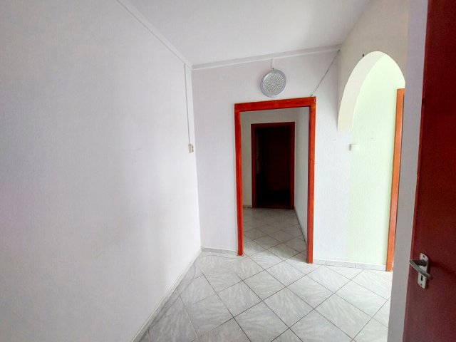 Eladó panellakás, Kiskunfélegyházán 35.5 M Ft, 1+2 szobás