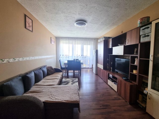 Eladó panellakás, Mosonmagyaróváron 39.9 M Ft, 2+1 szobás