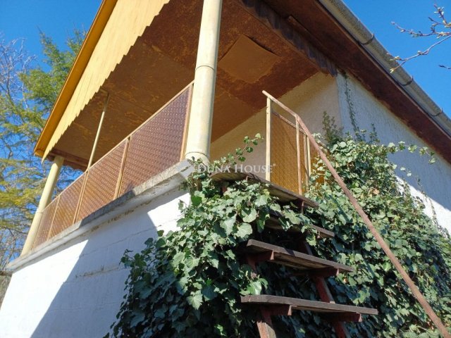 Eladó családi ház, Bicskén 19.4 M Ft, 2 szobás