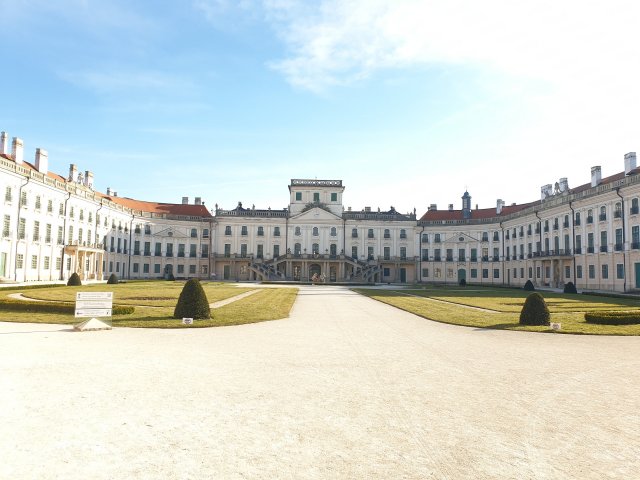 Eladó telek, Fertődön 500 M Ft / költözzbe.hu