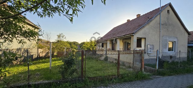 Eladó családi ház, Dégen 19.9 M Ft, 3 szobás