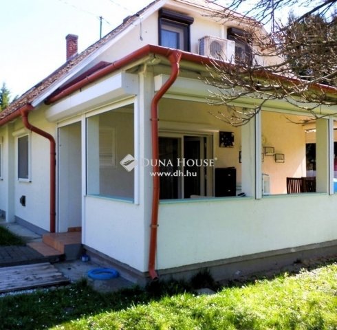 Eladó nyaraló, Velencén 95 M Ft, 5 szobás / költözzbe.hu