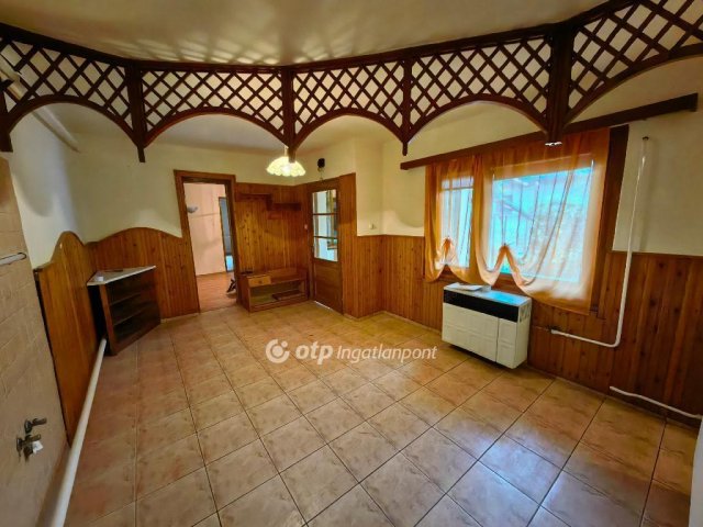 Eladó családi ház, Szeghalmon 26.99 M Ft, 2 szobás