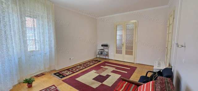 Eladó családi ház, Cegléden 58 M Ft, 4 szobás