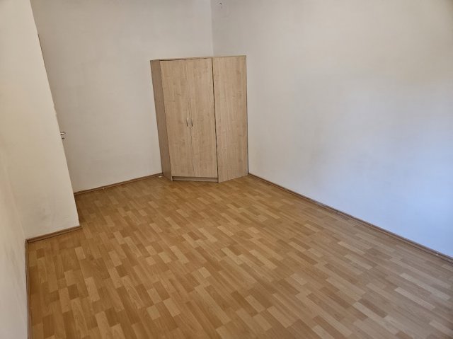 Kiadó téglalakás, albérlet, Tökölön 150 E Ft / hó, 2 szobás
