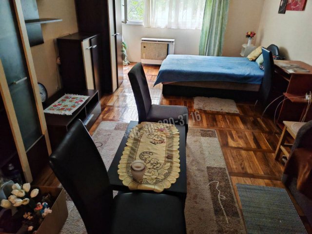 Eladó téglalakás, Dunaújvárosban 16.99 M Ft, 1 szobás