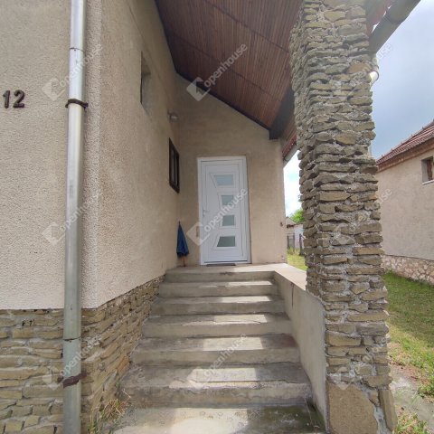 Eladó családi ház, Nemesszalókon 35.9 M Ft, 4 szobás