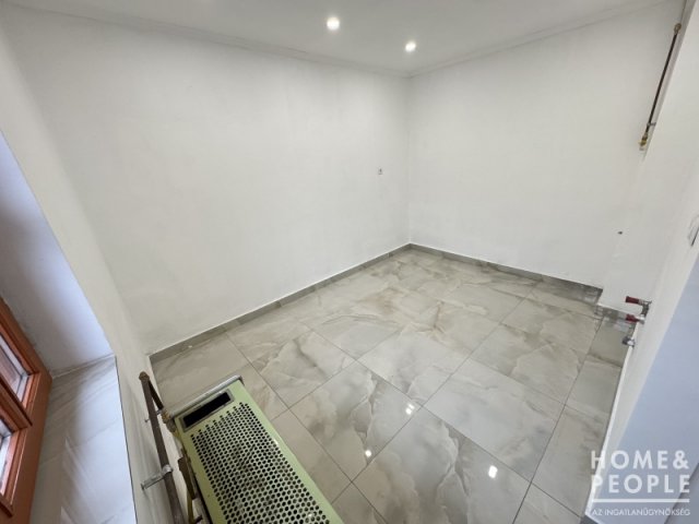 Eladó családi ház, Hódmezővásárhelyen 31.5 M Ft, 2 szobás