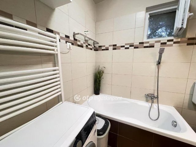 Eladó családi ház, Budapesten, XVII. kerületben 84.9 M Ft