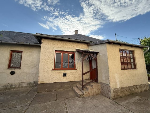 Eladó családi ház, Püspökladányban 35 M Ft, 3 szobás