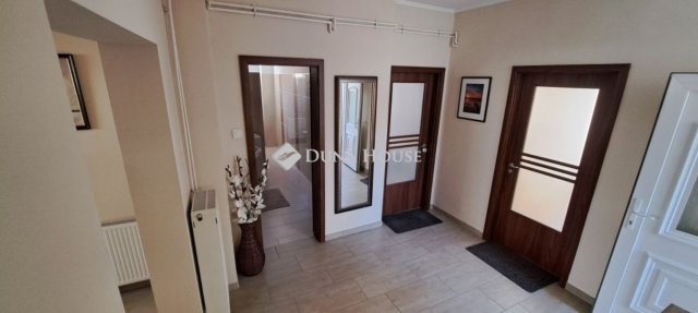 Eladó családi ház, Budaörsön 199 M Ft, 7 szobás