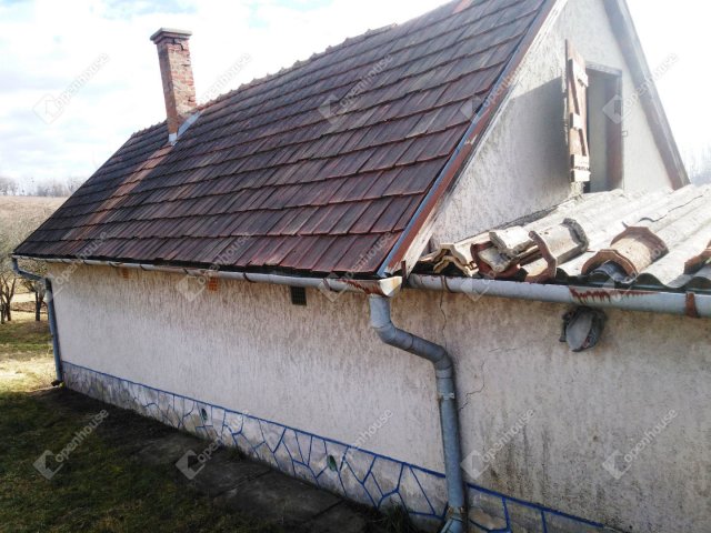 Eladó nyaraló, Szentpéterúron 2.9 M Ft, 1 szobás