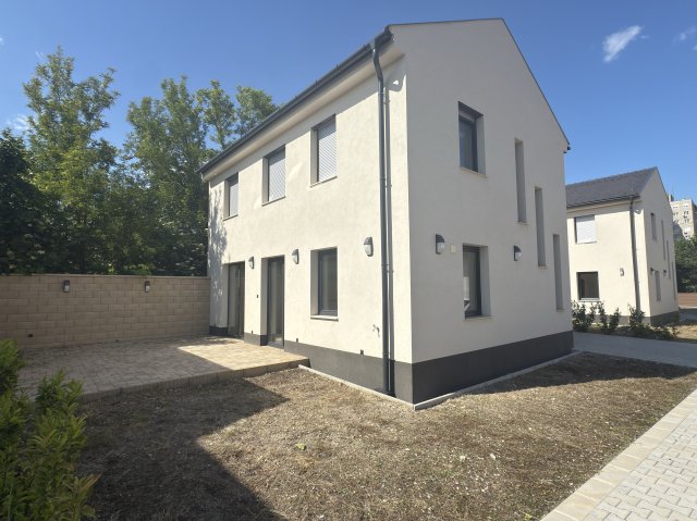 Kiadó családi ház, albérlet, Tatabányán 400 E Ft / hó