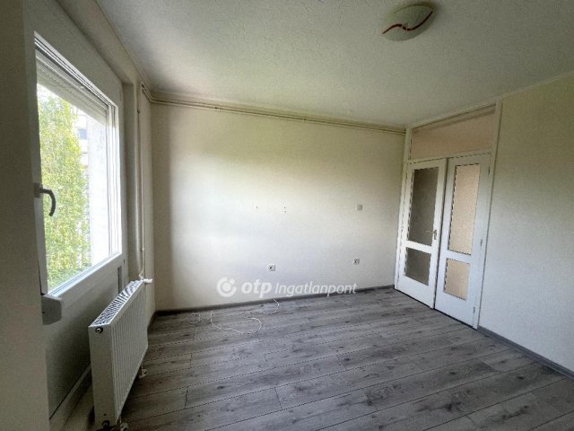 Eladó panellakás, Siófokon 47.5 M Ft, 2 szobás