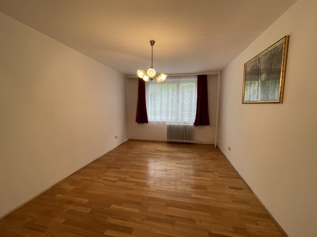 Eladó panellakás, Miskolcon, Thököly Imre utcában 24.99 M Ft