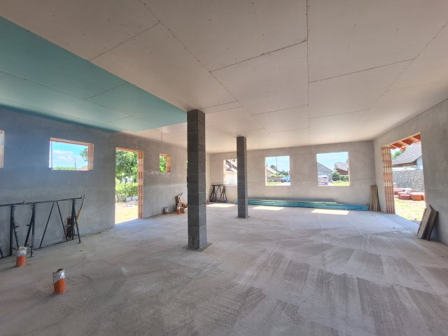 Eladó ikerház, Monoron 87.7 M Ft, 5 szobás / költözzbe.hu