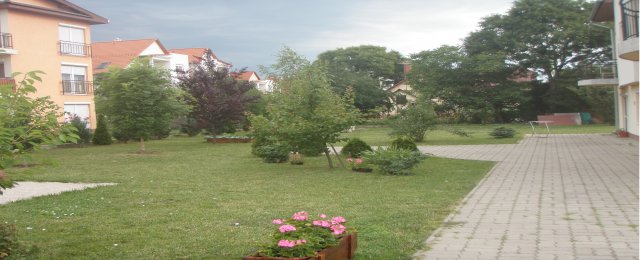 Kiadó téglalakás, albérlet, Debrecenben 270 E Ft / hó, 3 szobás
